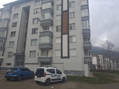 KIRALIK  BELEDIYE EV  KAT 3  3+1 ODA  140 M DOGALGAZLI